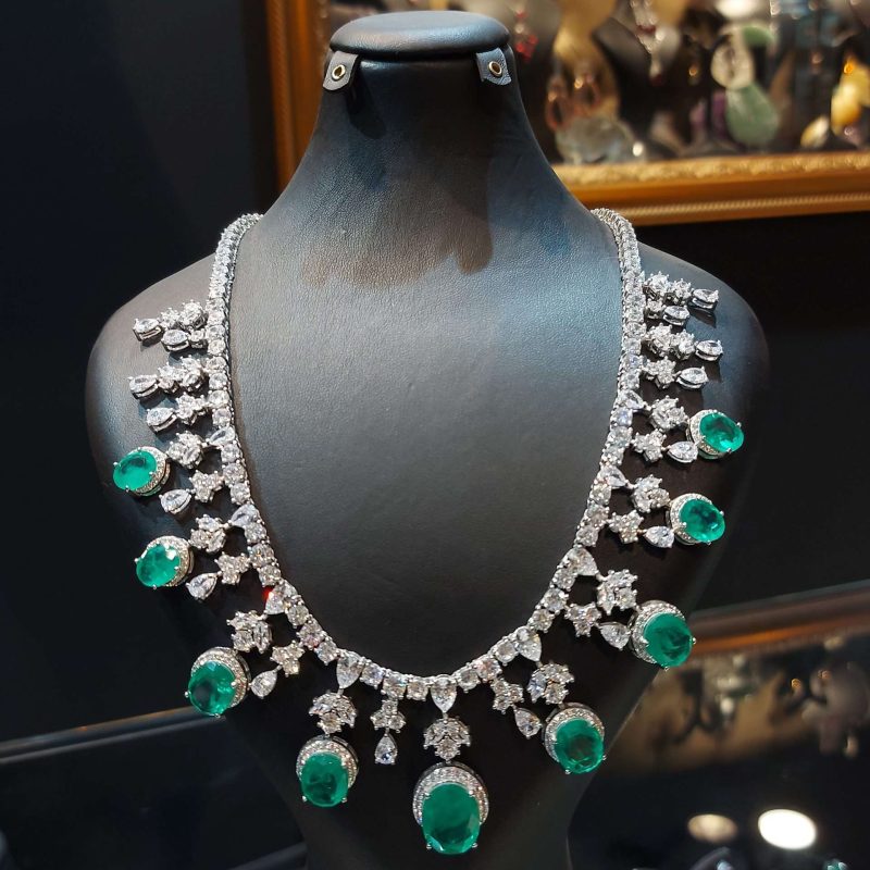 گردنبند رولباسی